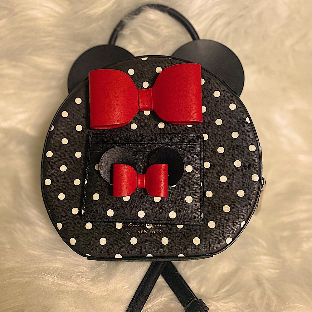 Kate Spade New York Disney With Wallet like new crossbody purse❤️🖤🤍